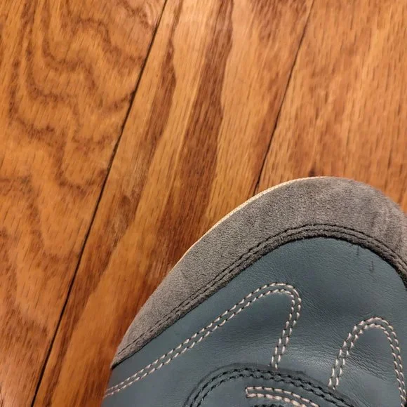 Geox Respira Sneakers. Light blue leather with blue suede trim. Size 39 - Picture 7 of 7